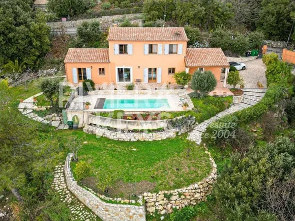 Villa 5 pièces 175 m²