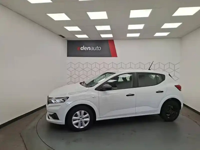 Dacia Sandero eco-g 100 — photo 12