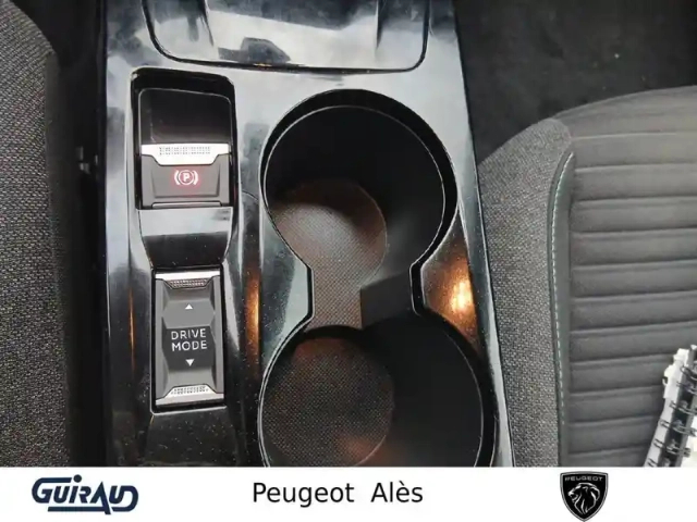 Peugeot 2008 puretech 130 s&amp;s eat8 — photo 16