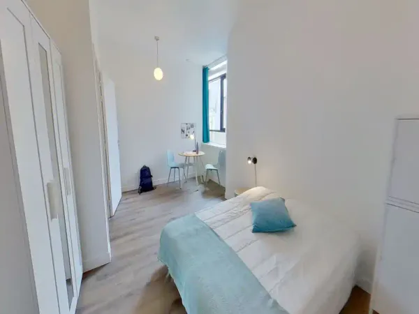 Loue chambre en colocation dans appartement
