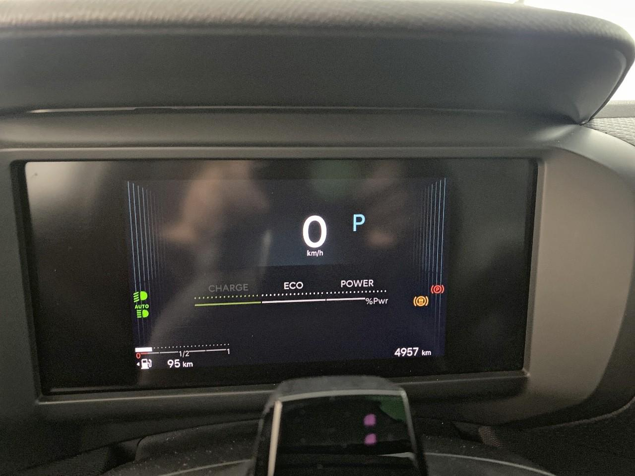 Citroën C4 X hybride 145 ch e-dcs6 max — photo 13