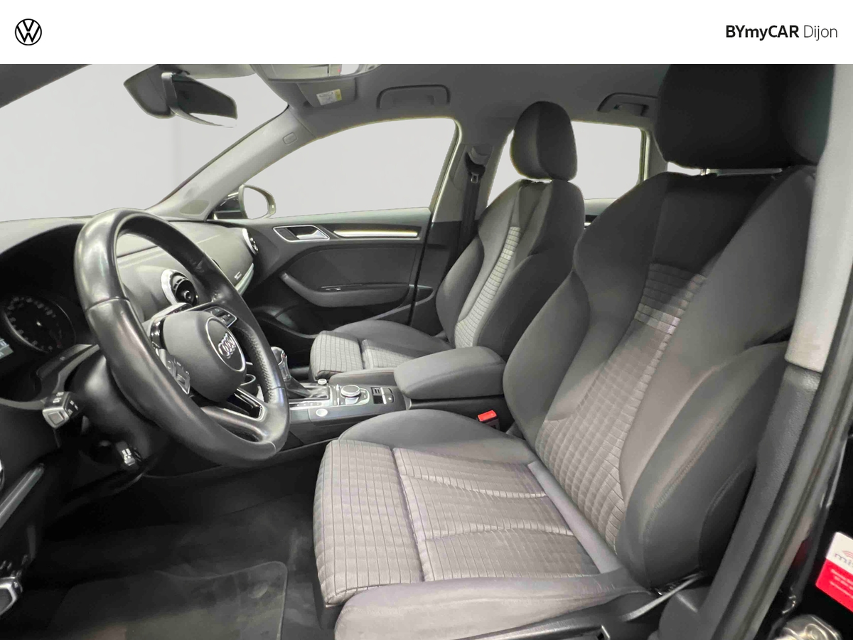 Audi A3 Sportback 40 TFSI 190 S tronic 7 — photo 11