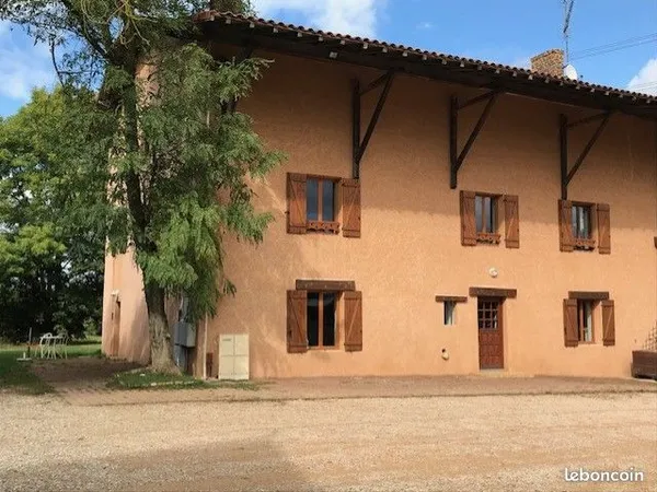 Maison de 240 m2 dans ferme équestre
