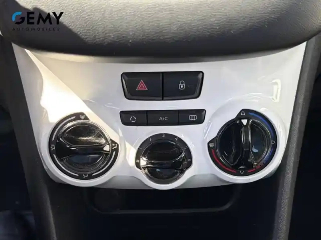 Peugeot 208 puretech 68ch bvm5 — photo 14