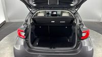 Toyota Yaris 116h Iconic 5p — photo 14