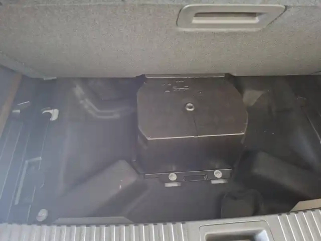 Renault Megane e-tech ev60 220 ch super charge — photo 37