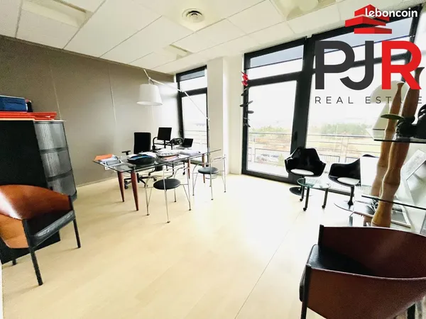 Bureaux 476 m² Maxéville