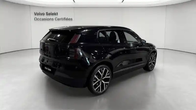 Volvo Ex30 p5 long range 272 ch — photo 6