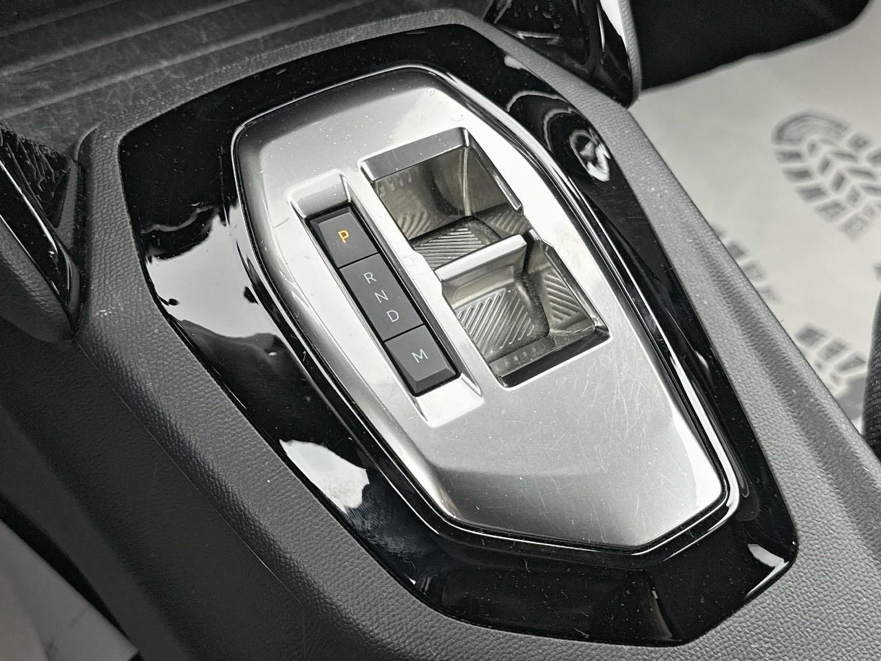 Peugeot 2008 puretech 130 s&s eat8 style — photo 29