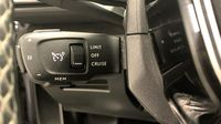 Peugeot 3008 HYBRID4 300ch Roadtrip e-EAT8 — photo 36