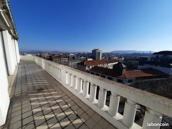Loue appartement d'exception de 6 pièces sur Clermont centre