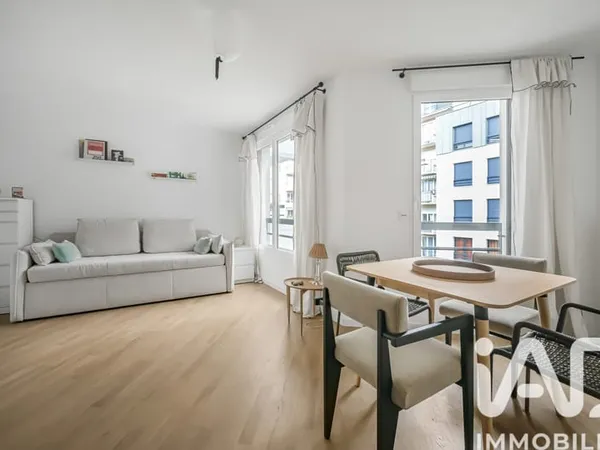 Studio 1 pièce 28 m²