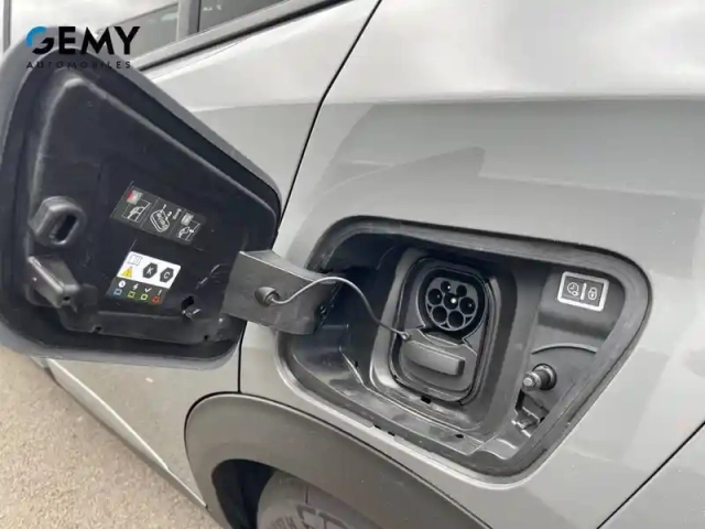 Peugeot 2008 electrique 54 kwh 156 ch — photo 75