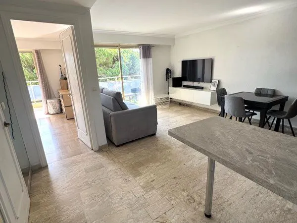 Appartement 2 pièces 40m2 Mandelieu les Termes