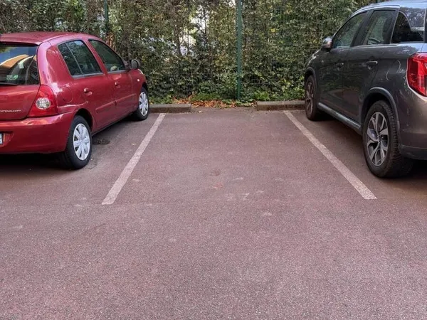 Parking 12 m²