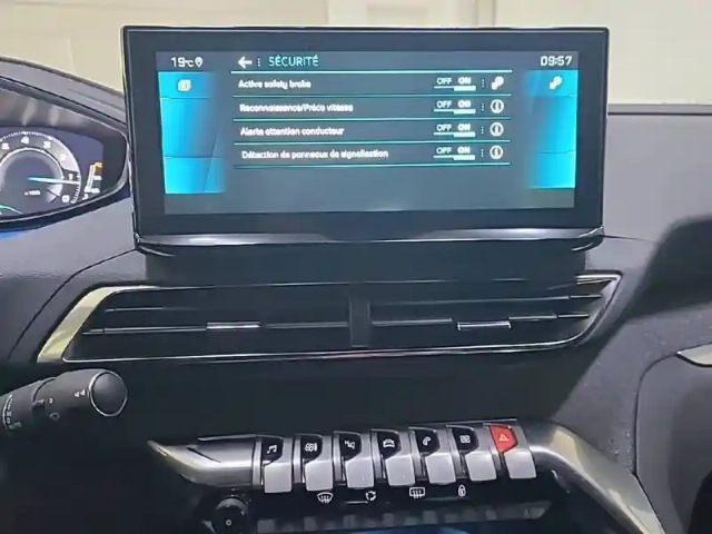 Peugeot 5008 puretech 130ch s&amp;s eat8 — photo 42
