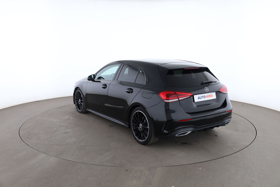 Mercedes-Benz Classe A 200 d AMG Line 8G-DCT — photo 3