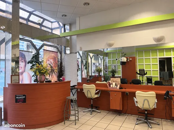 Fonds de commerce, salon de coiffure 60 m² Saint-Étienne