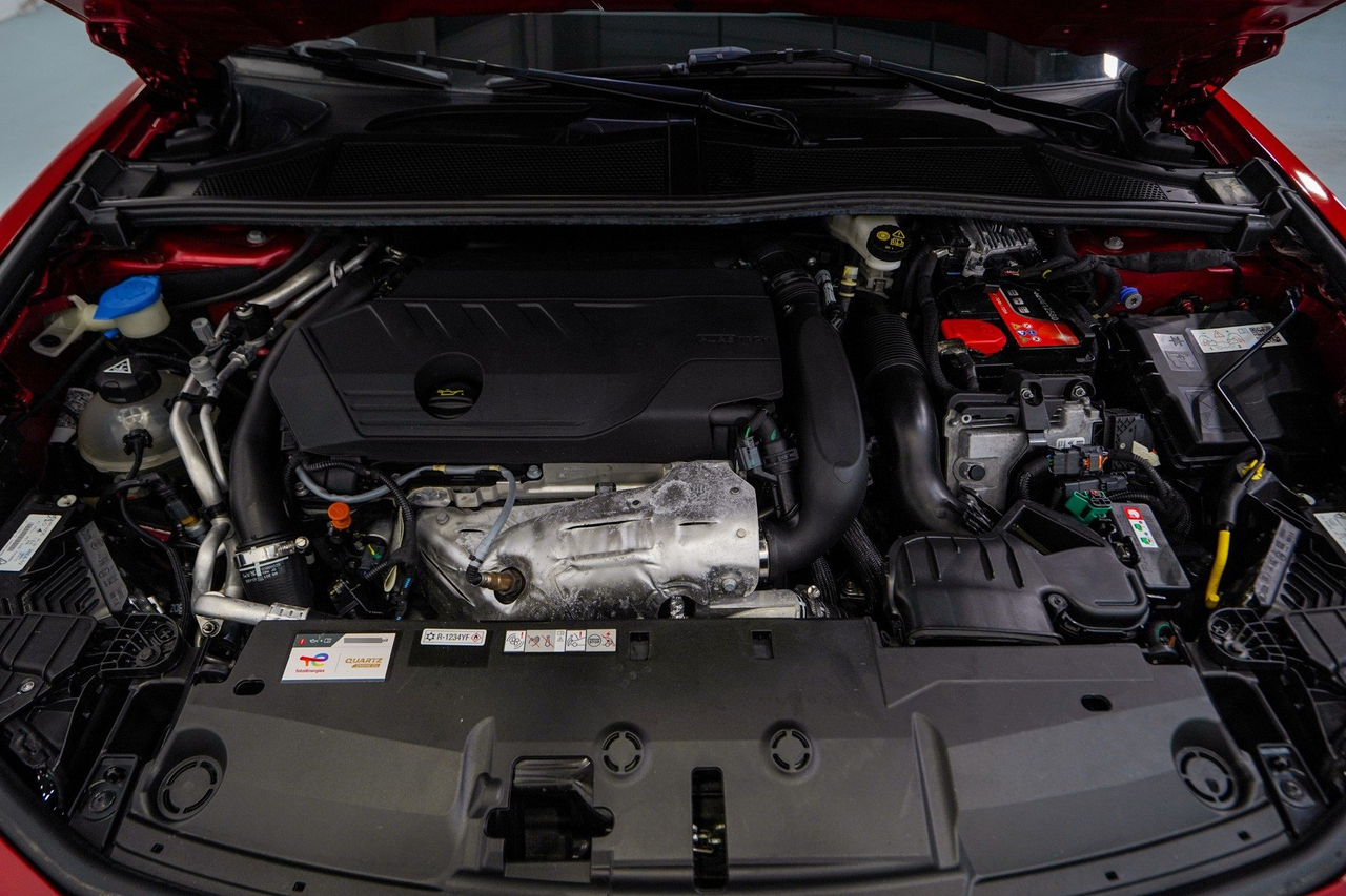 Peugeot 408 — photo 33