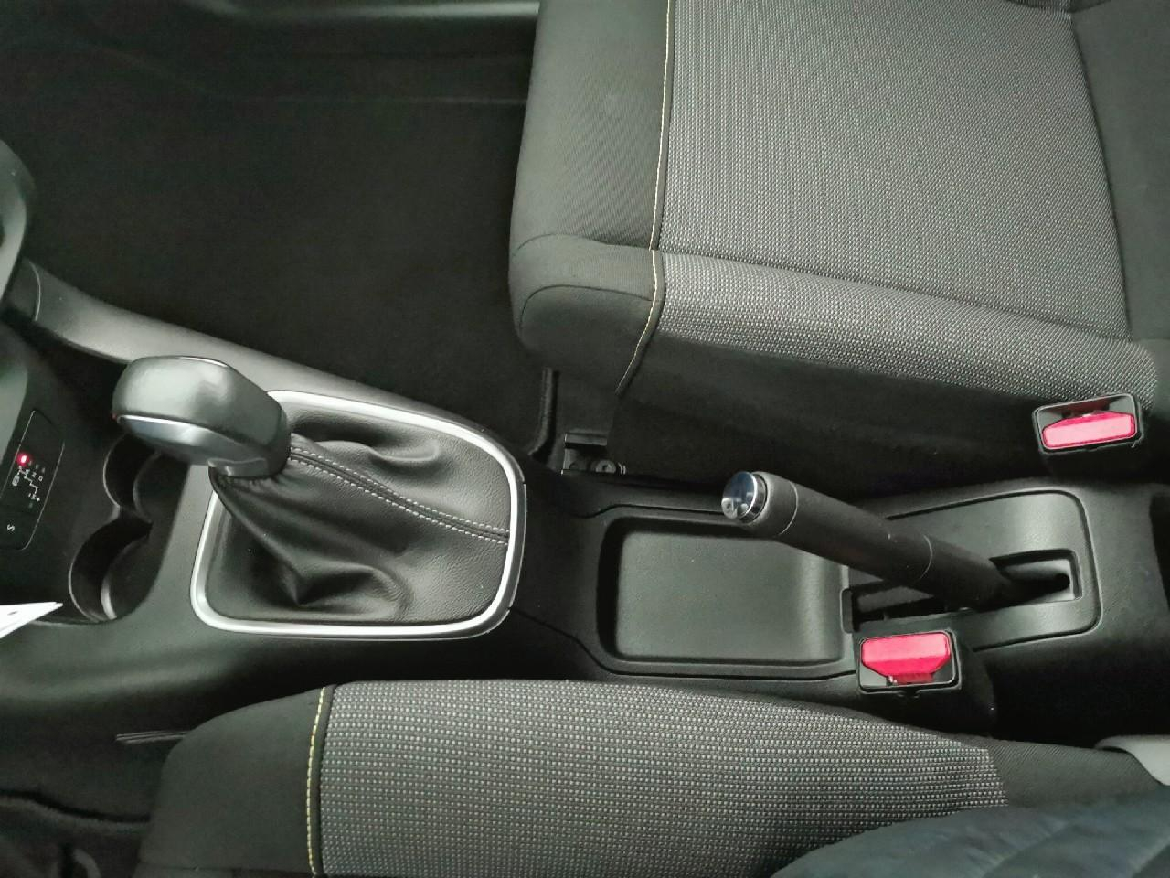 Citroën C3 puretech 110 s&s eat6 shine — photo 30