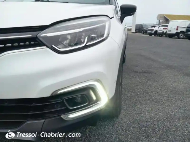 Renault Captur tce 150 fap edc initiale paris — photo 14