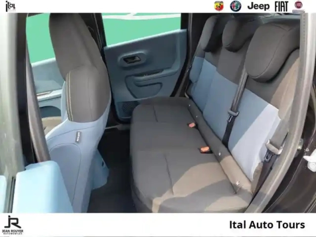 Fiat Panda grande  electrique 113ch  icône prime cee de 3600? déduite — photo 13