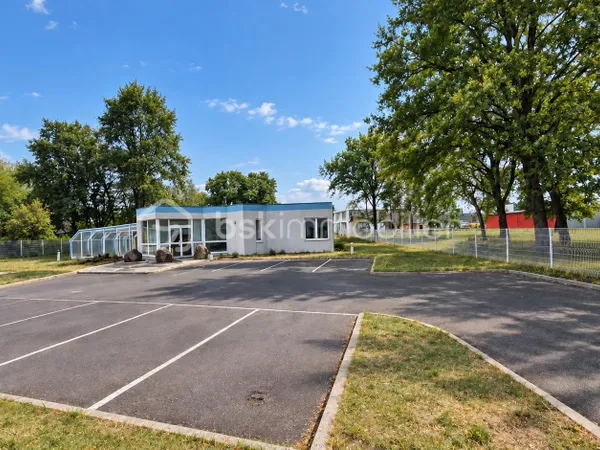 Local 3379 m²