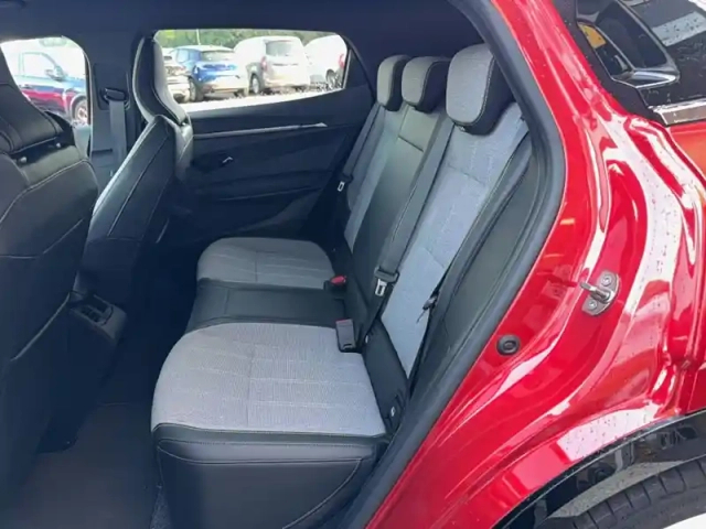Renault Megane e-tech 220 ch autonomie confort ac7 — photo 16