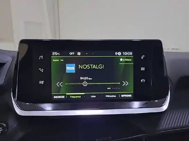 Peugeot 2008 puretech 130 s&amp;s eat8 — photo 20