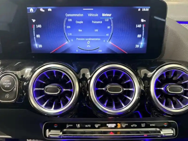 Mercedes Gla 200 d amg line — photo 39