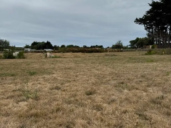 SAINT PIERRE QUIBERON PROCHE PLAGE DE LA BAIE TERRAIN DE LOISIR A BATIR