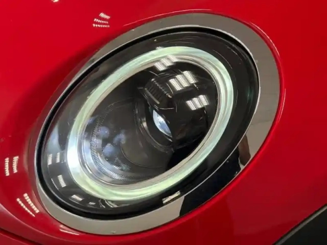 Mini Mini 5 portes cooper 136ch edition premium plus bva7 — photo 8