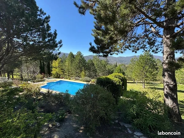 Maison 5 pièces 160 m²