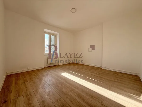 APPARTEMENT T2 À MERLINES