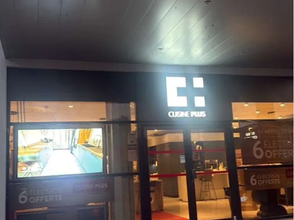 Reprise magasin Cuisine Plus et H&H Val d'Europe