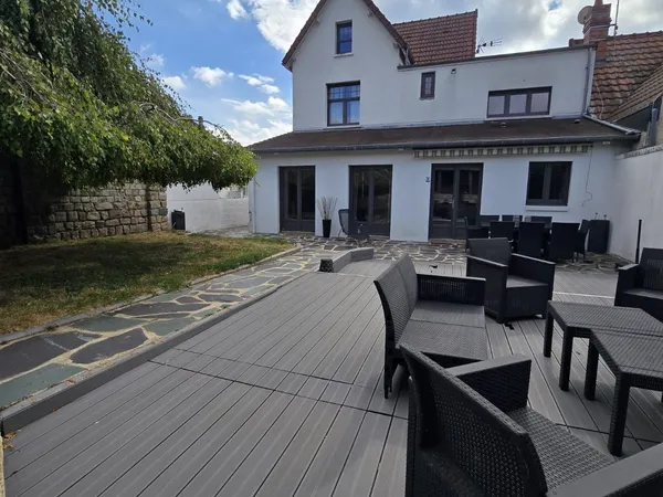 Maison 9 pièces 170 m²