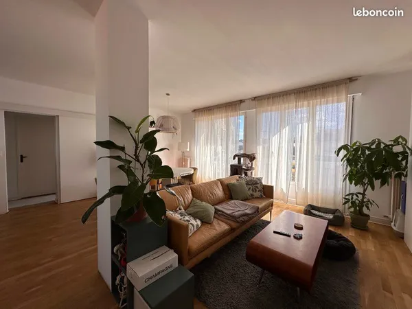Appartement place de l'hôtel de ville Reims