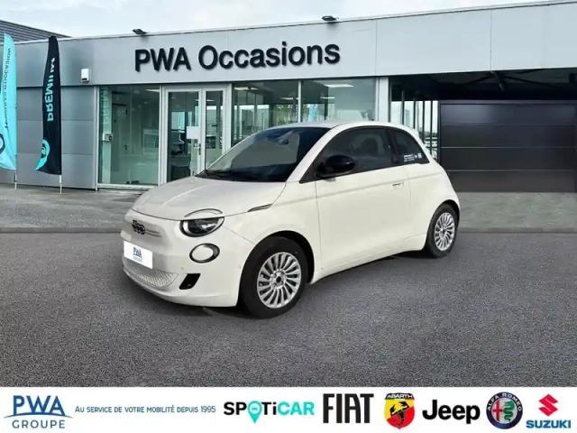 Fiat 500 e 118ch (red) my25 — photo 1