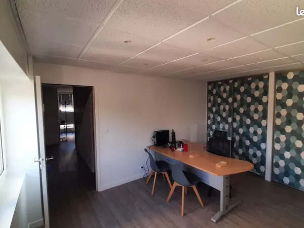 Local d'activité - Bureau individuel 16 m² + Espace collectif