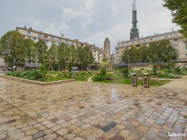Place de la Haute Vieille Tour - Appartement lumineux de 87 m², exposé sud