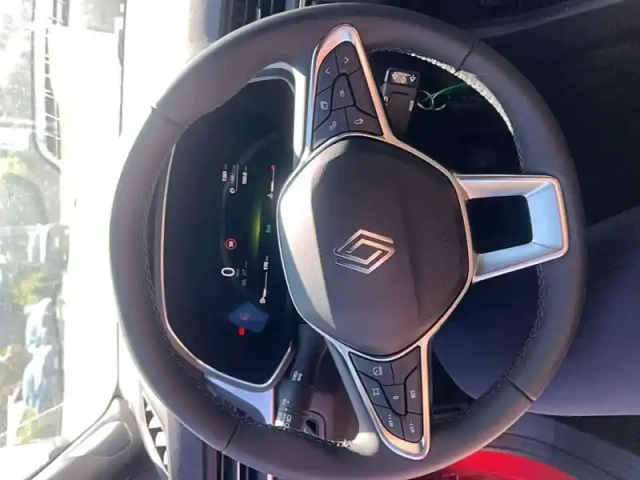 Renault Captur tce 115 ch — photo 14