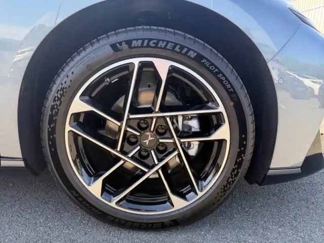 Xpeng P7 + autonomie etendue — photo 19