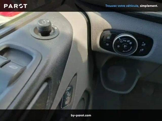 Ford Custom fg 300 l2h2 2.0 ecoblue 130 trend business 7cv — photo 6