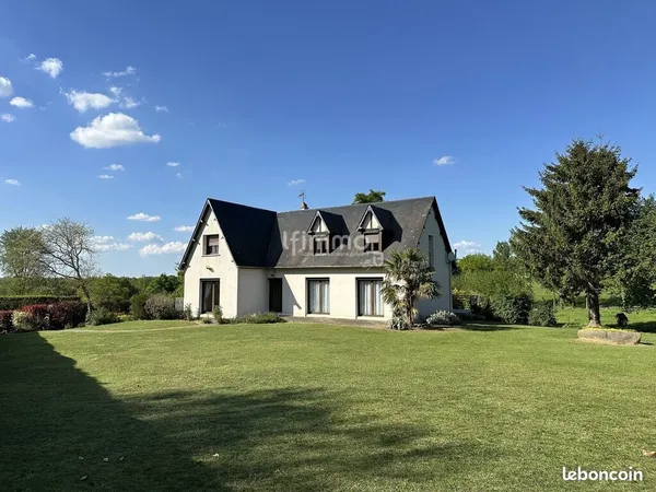 Maison 8 pièces 156 m²