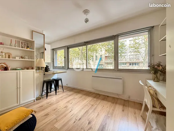 Studio 1 pièce 21 m²