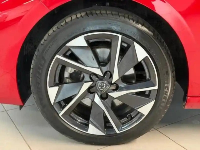 Peugeot 308 1.5 bluehdi 130ch s&amp;s allure pack eat8 — photo 10