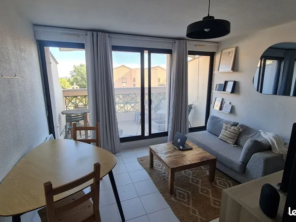A louer studio residence de standing, fermee , calme 30133 600