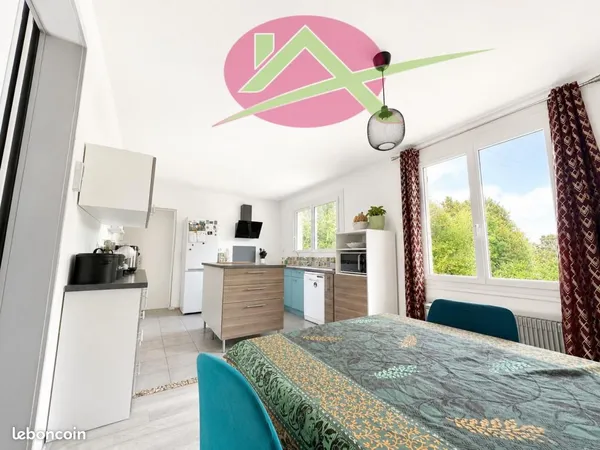 Maison 8 pièces 148 m²