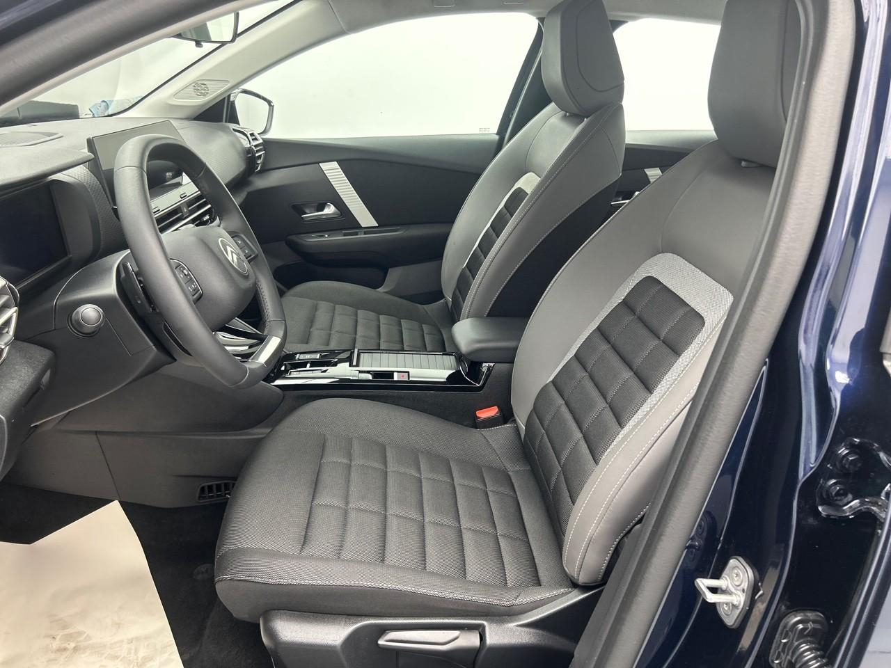 Citroën C4 X hybride 145 ch e-dcs6 plus — photo 10