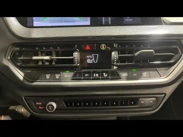 Bmw Serie 1 série 1 116ia 109ch edition sport dkg7 — photo 15
